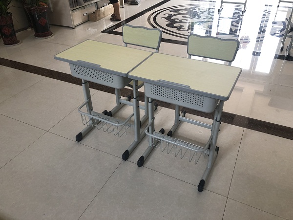 采購(gòu)學(xué)生課桌椅時(shí)必須注意的地方有哪些？